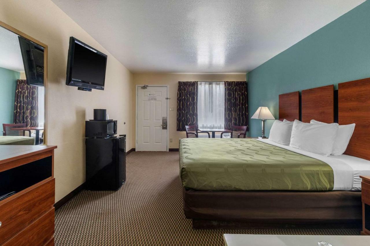 Baymont By Wyndham * Willow Park